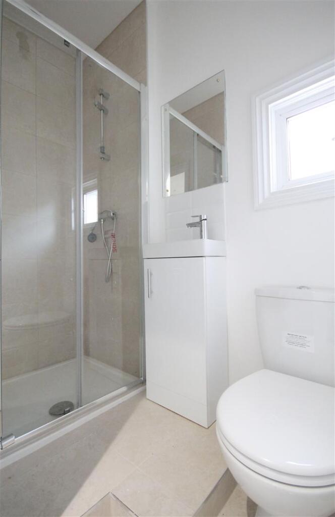 Shower Room.jpg