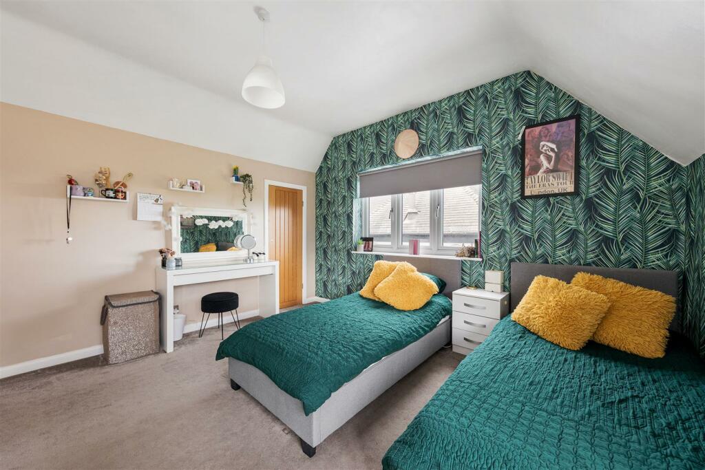 Forest View, E4