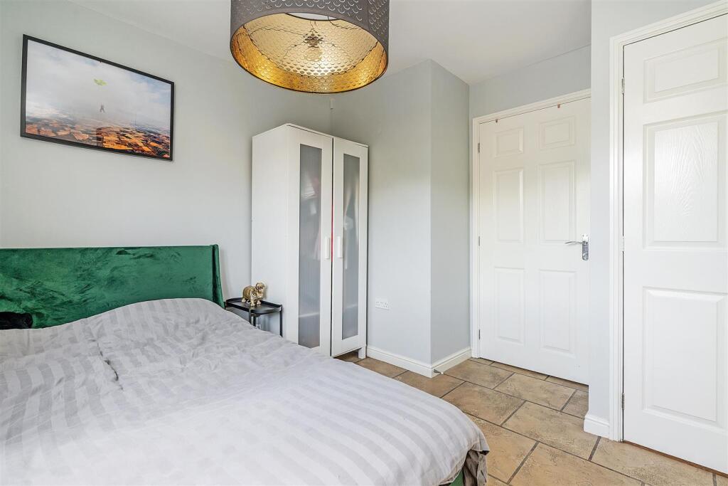 294 Wharf Lane-3_lo.jpg