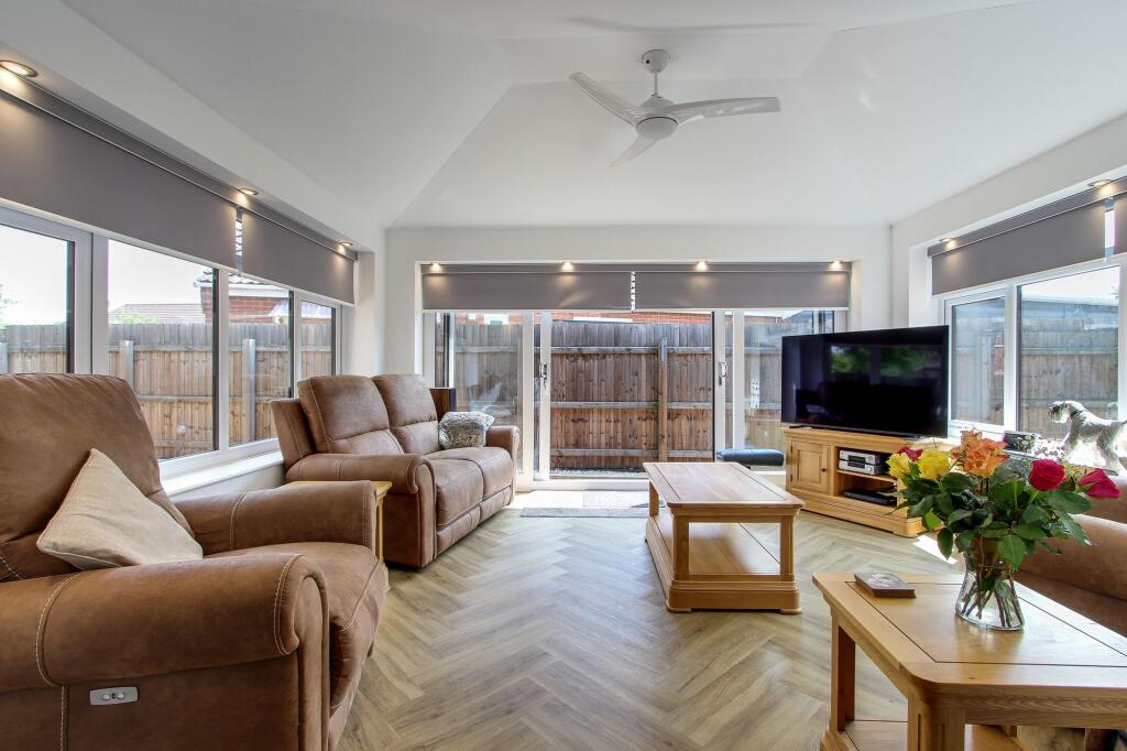 Annexe Lounge