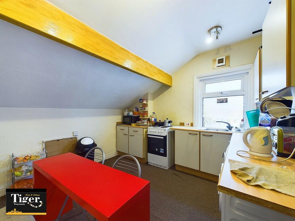 CAM03440G0-PR0196...