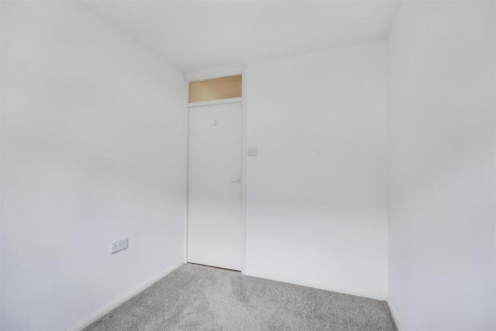 Bedroom 3_2.jpeg