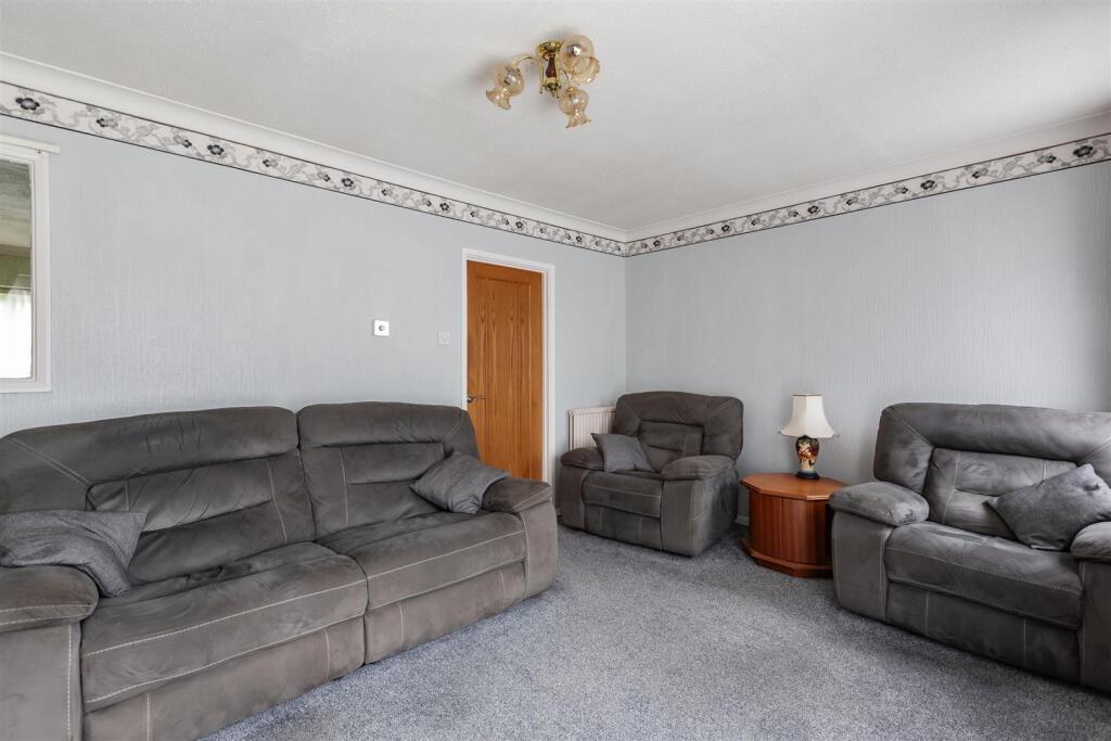 12 Millfield-HR8.jpg