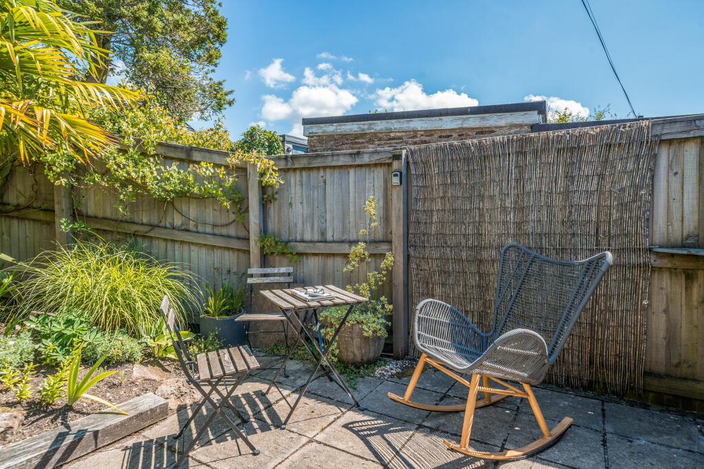 1318231-16-686faf327a4bf