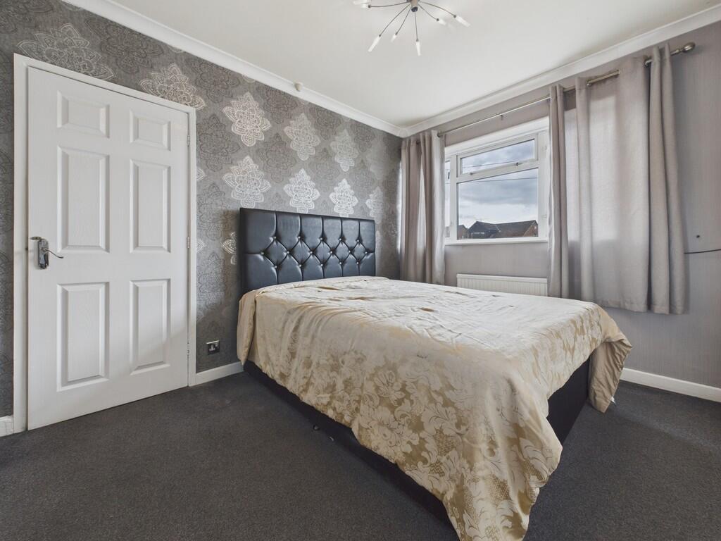 CAM04273G0-PR0134...