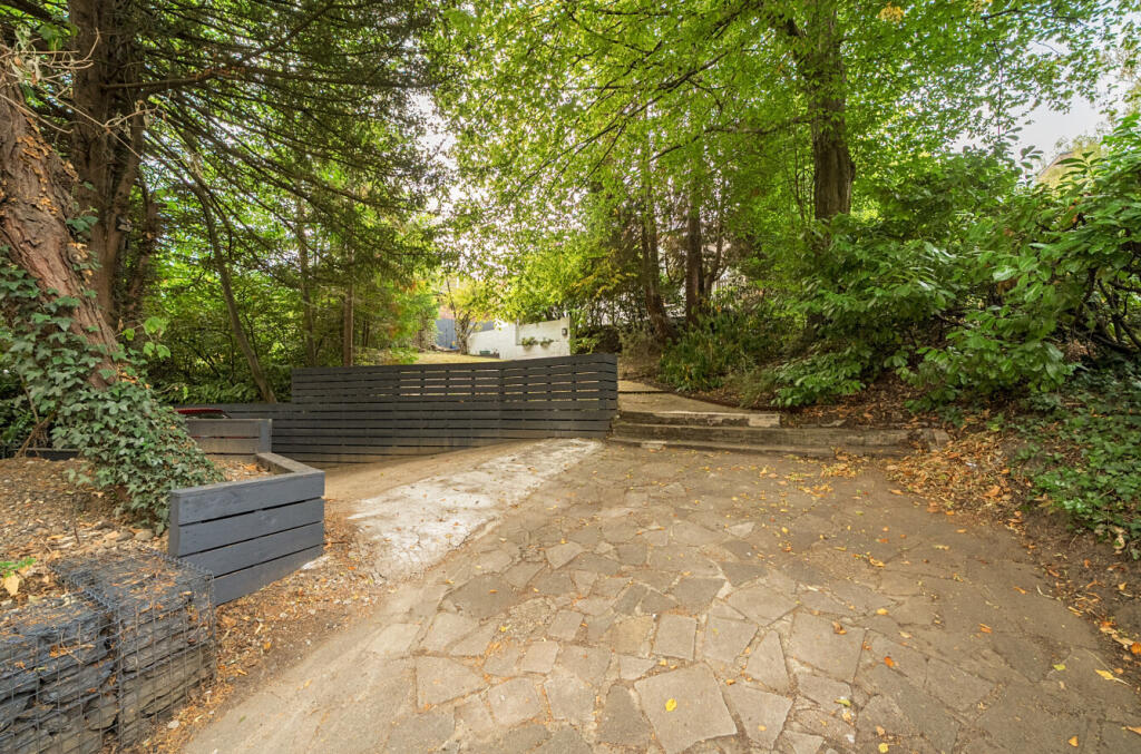 1331450-1-689c935...