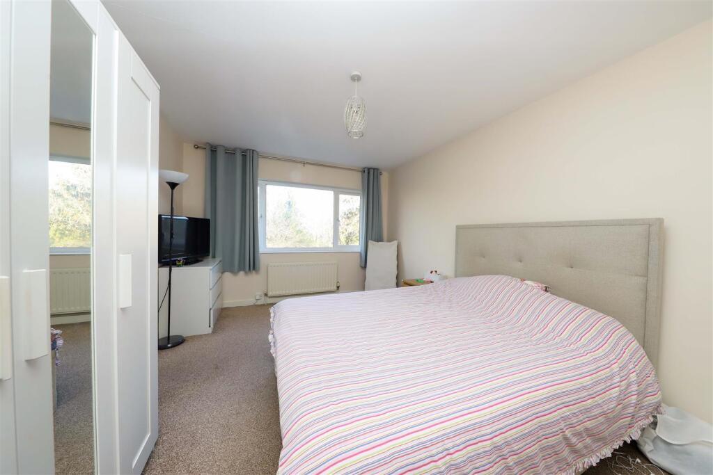 Ashburton Court
