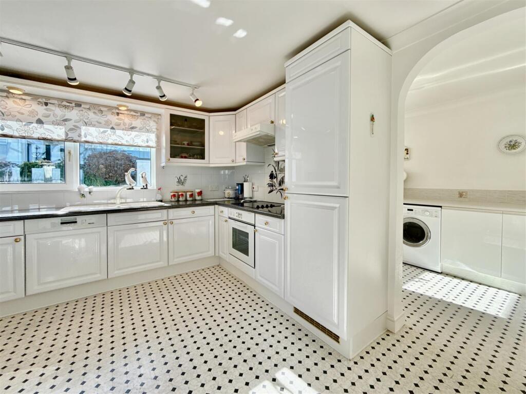 Kitchen Towards Utility.JPG