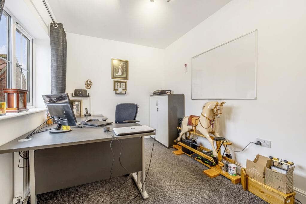 10 Tower Gardens (Sutterton)-32