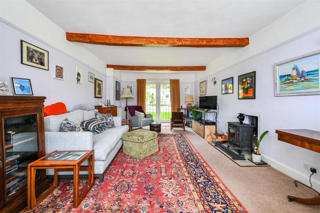 186 COODEN DRIVE - TN393AH (16).jpg