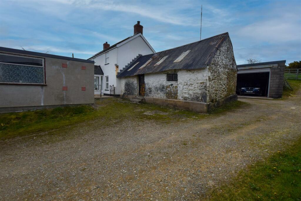 Outbuildings / Parking
