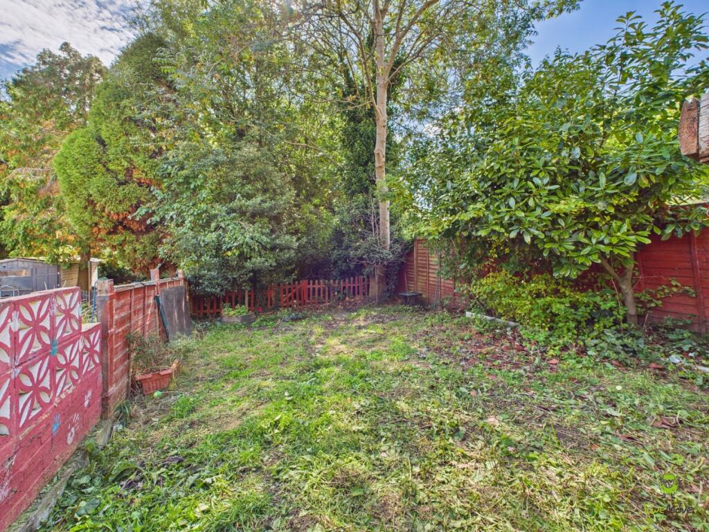 CAM03779G0-PR0286-STILL013