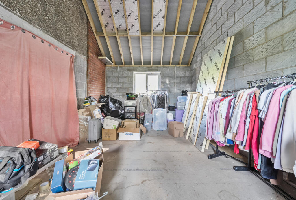 1301763-6-6848754...