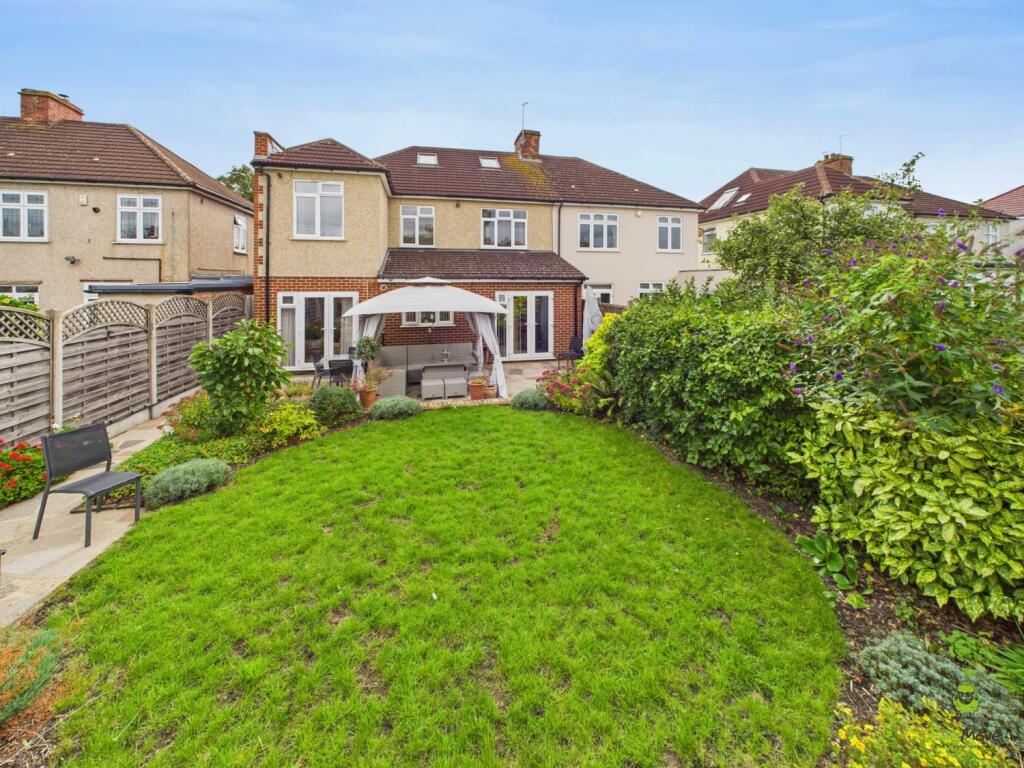 Presented by Robert at EweMove Bexleyheath and Dar