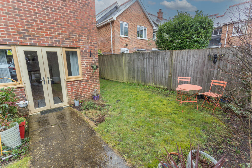 French Doors out to gardens