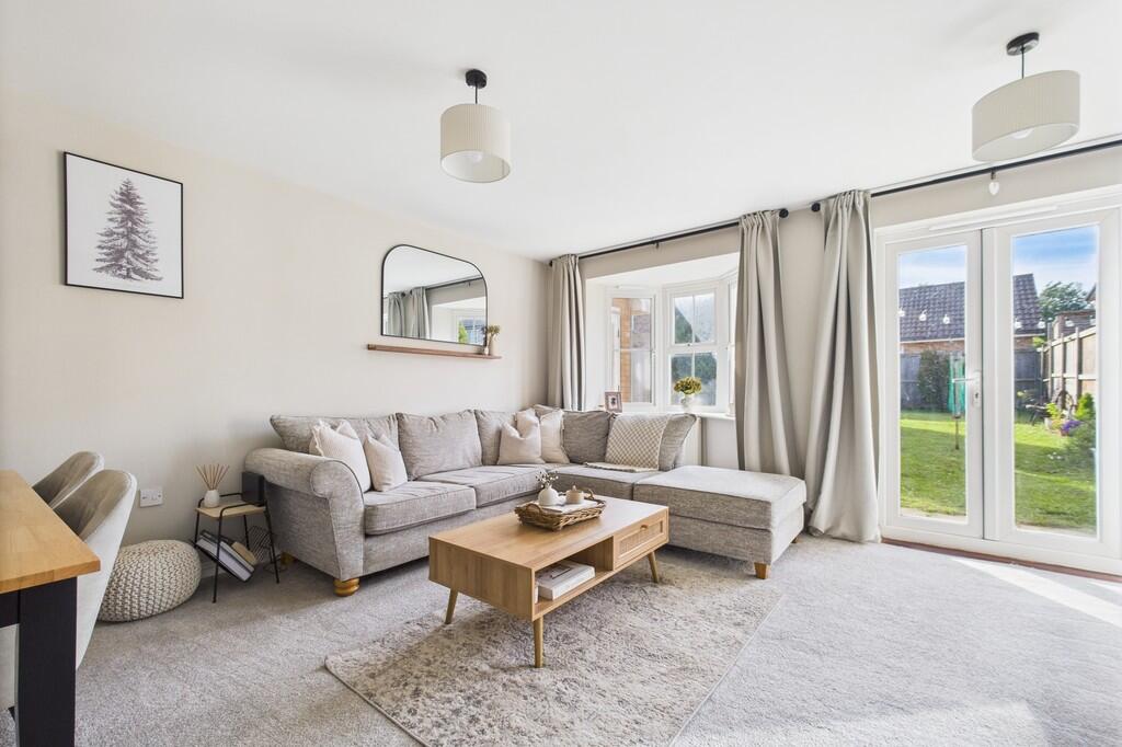 CAM01085G0-PR0573...