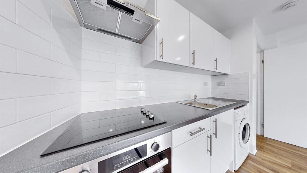 flat 3, 140 Bethnal Green Road - EA3Oj5Ob4Gcp2HJYK