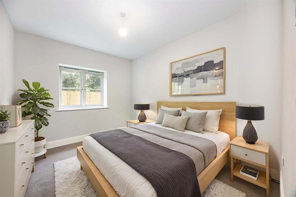 1SunnyfieldClose-127.jpg