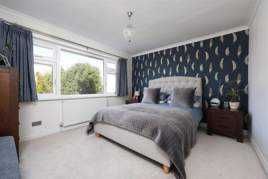 16 Silbury Rise 47.JPG