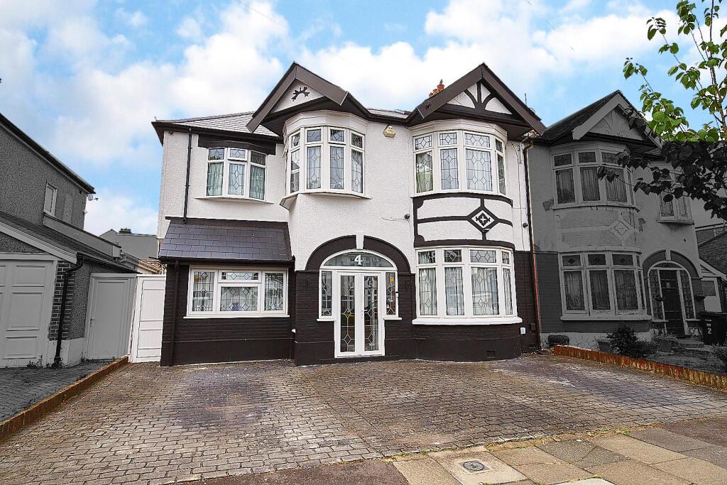 Monkswood 23.bnw.jpg