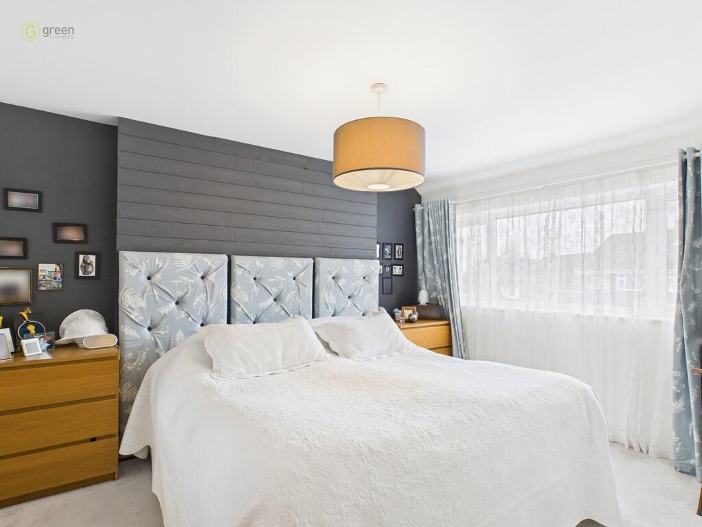 CAM03830G0-PR0129...