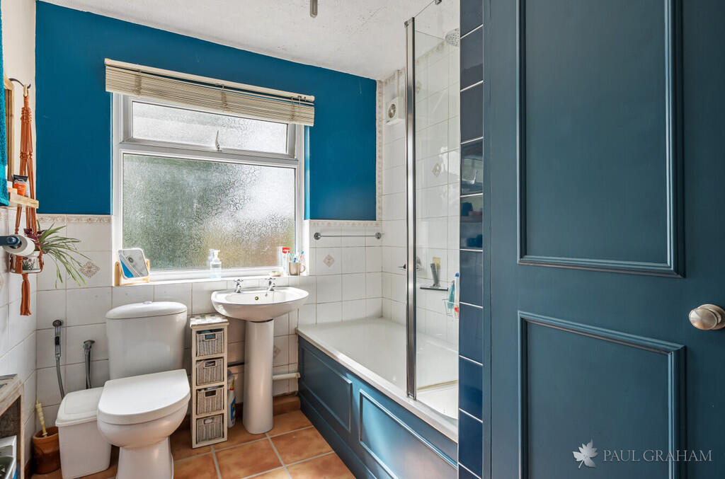 eb8ca968-ced4-47a...