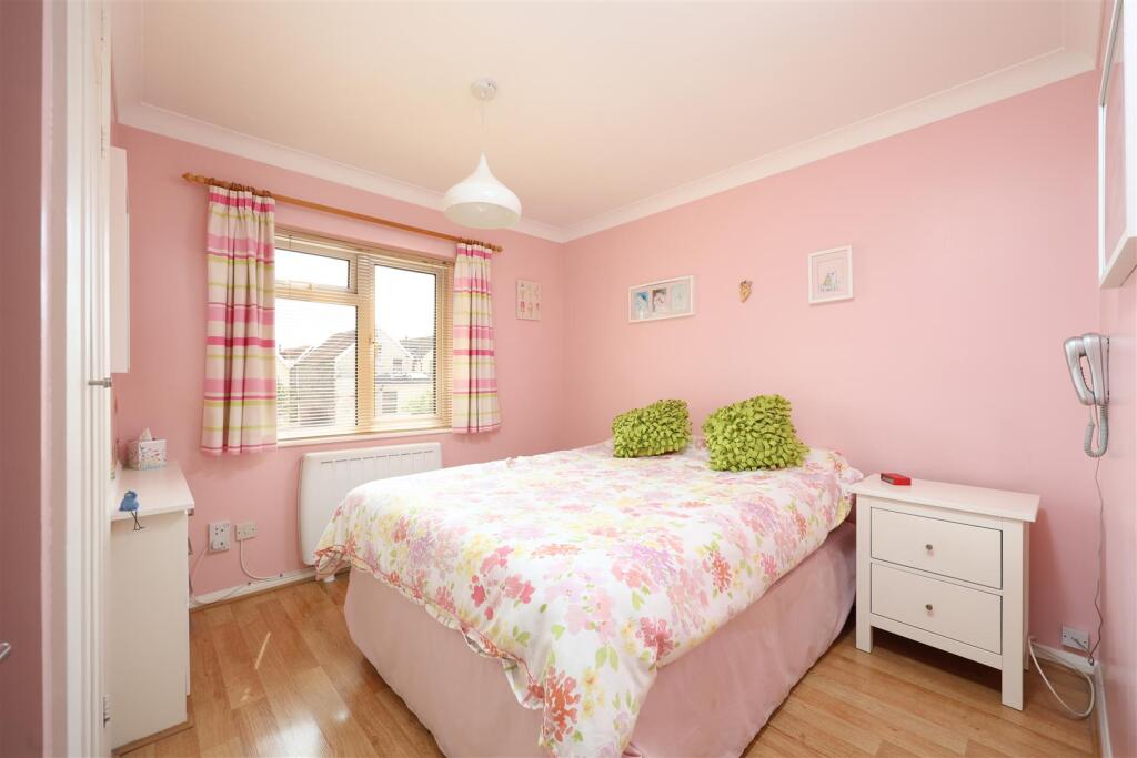 6 Colston Court 16.JPG