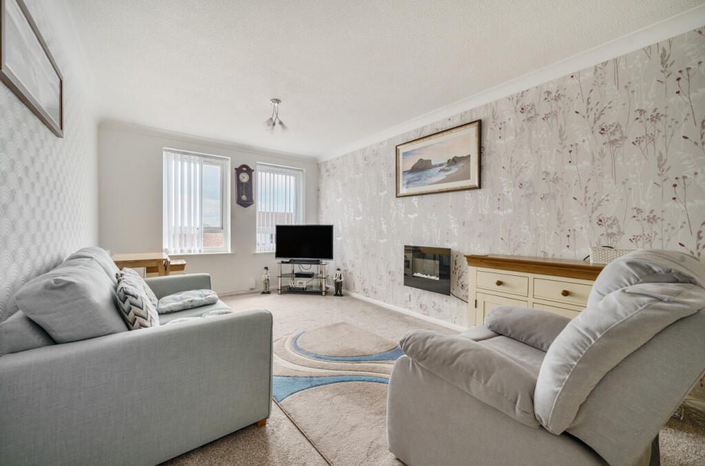 1305319-8-684813b...