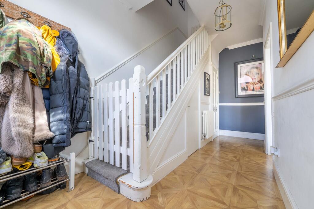 32 Lightfoot Stre...