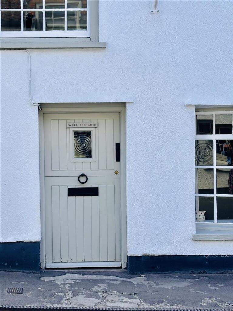 Well Cottage BS26 2BN