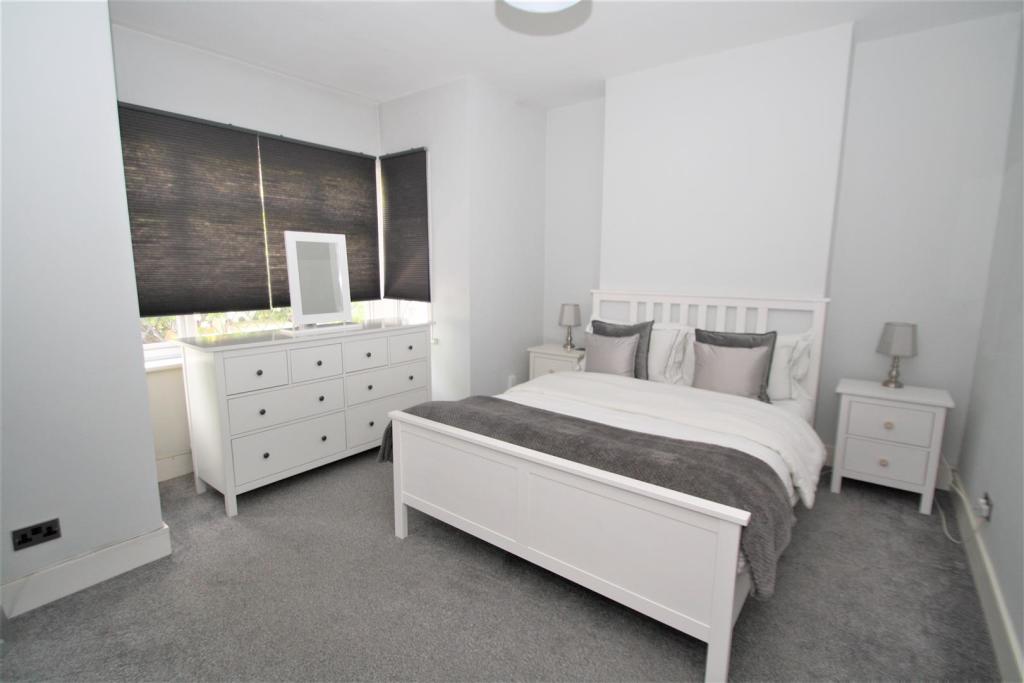 Bedroom1.JPG