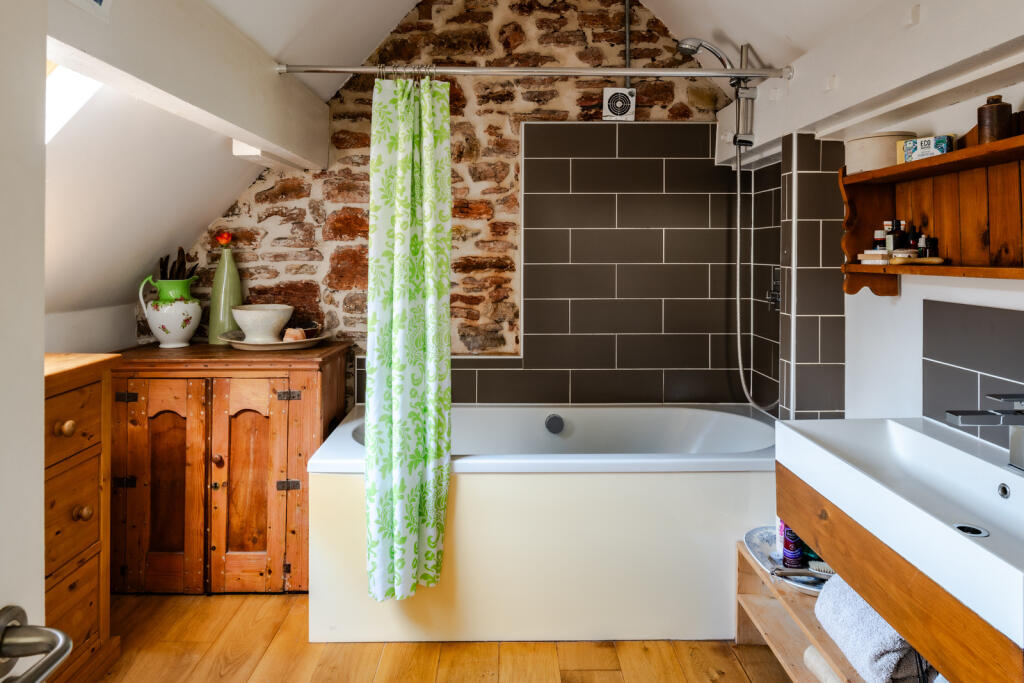 269448 - TOC.hr-13.jpg