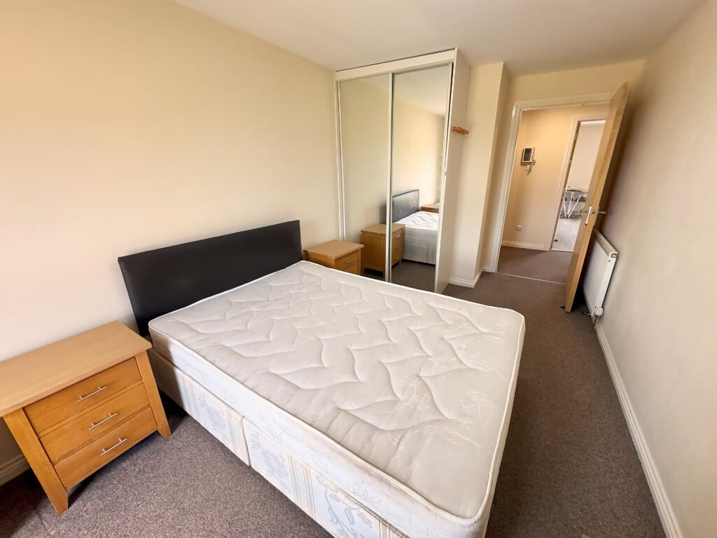 Bed 2 (2)