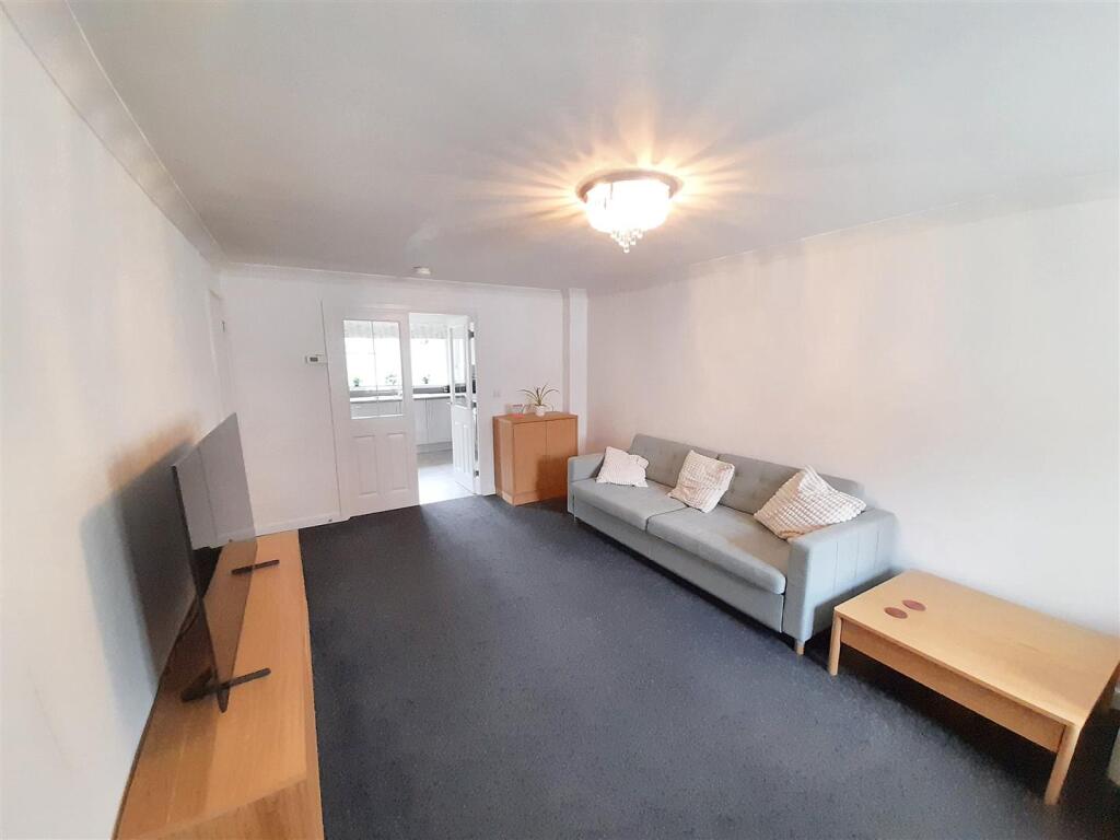 Living room new.jpg