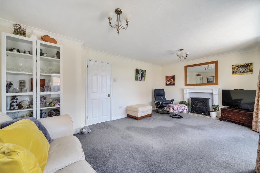 1323728-18-686d1b78e4477