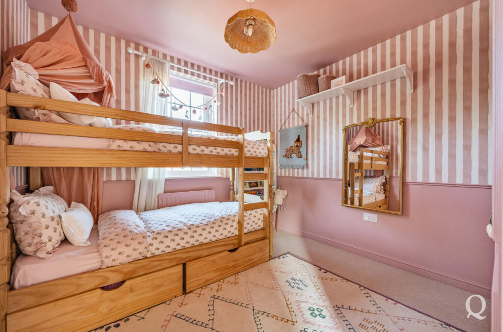 dbe4bd0b-f9d1-44f...