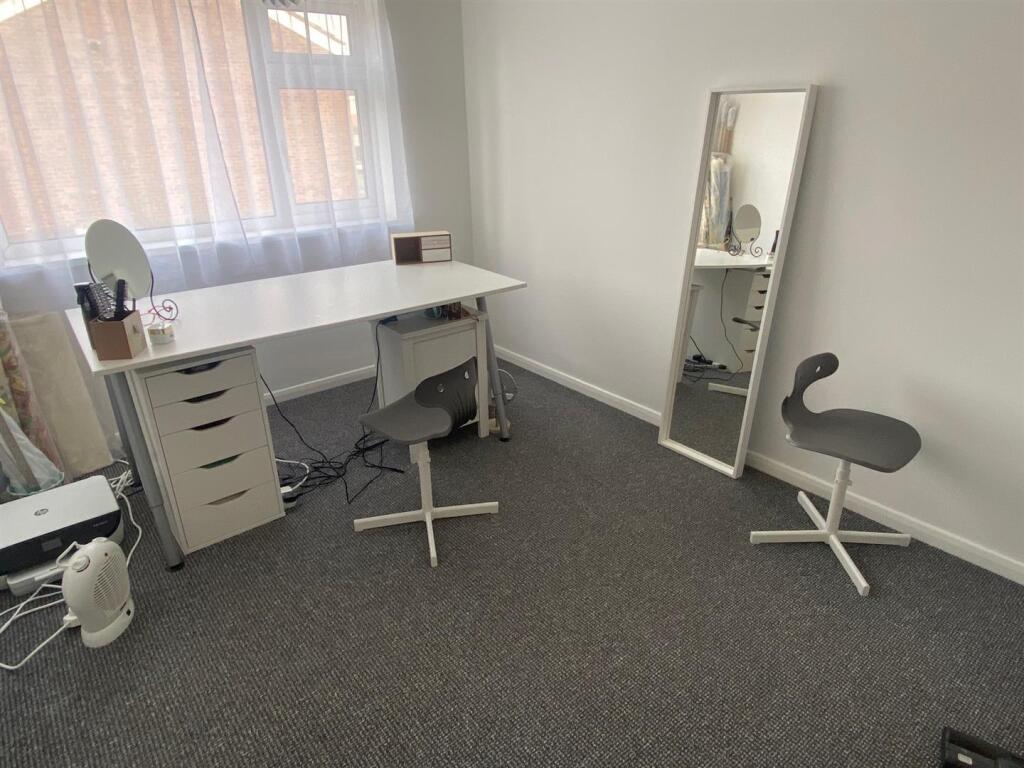 11 Coleridge Walk, Daventry
