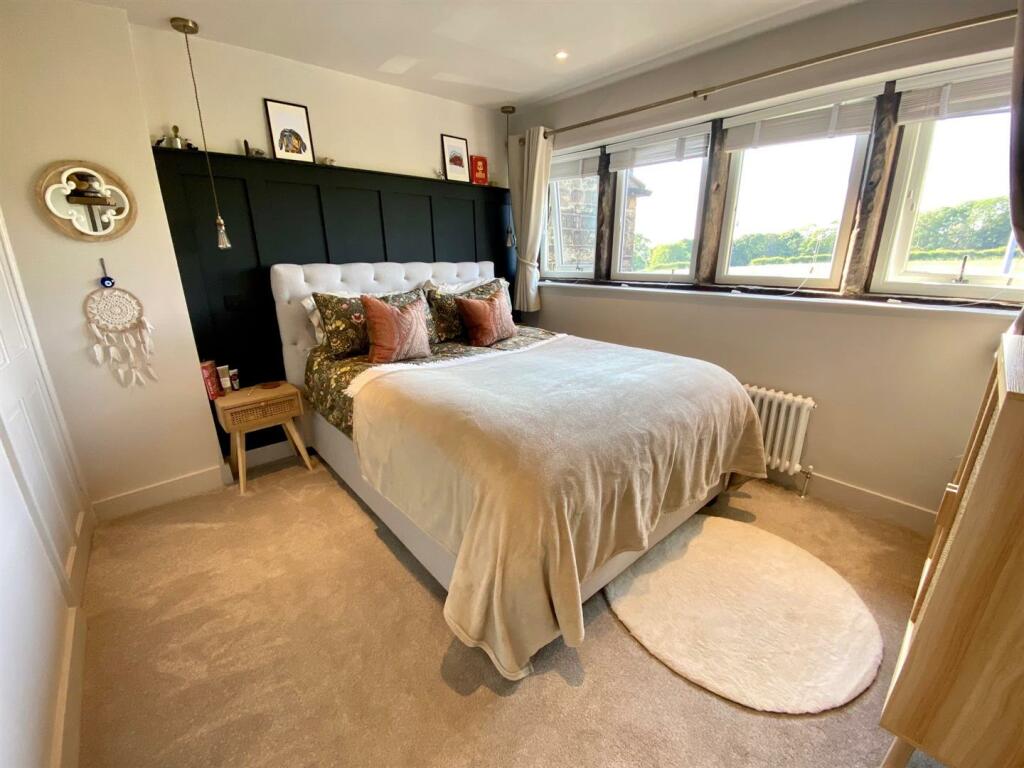 kitson hill road 179 bed 1.jpg
