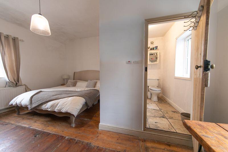 Bedroom 1 &amp; en-suite