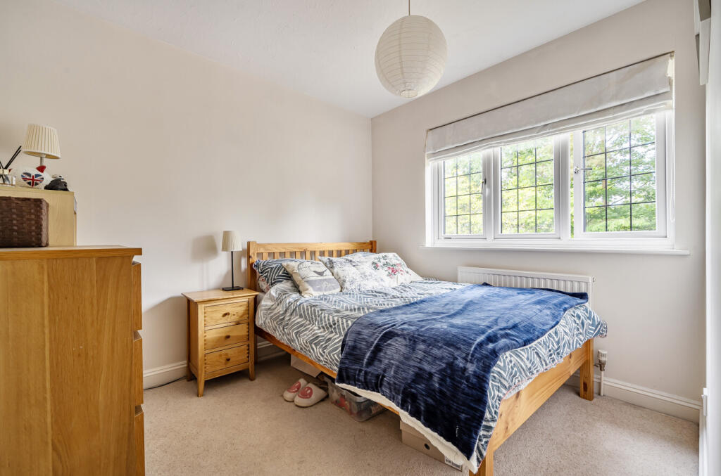 1330221-17-6883b7...