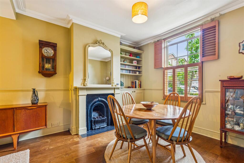 Spring Grove, W4 - FOR SALE