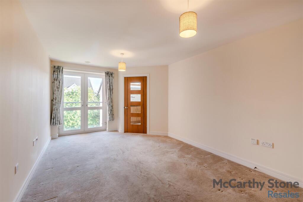 8663125-interior20.jpg