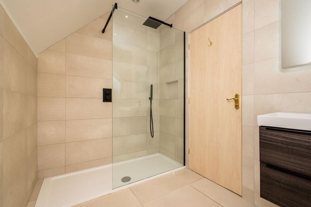 Master ensuite