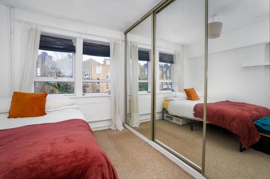 07 For Sale 2 Bedroom Flat N1 www.islingtonpropert