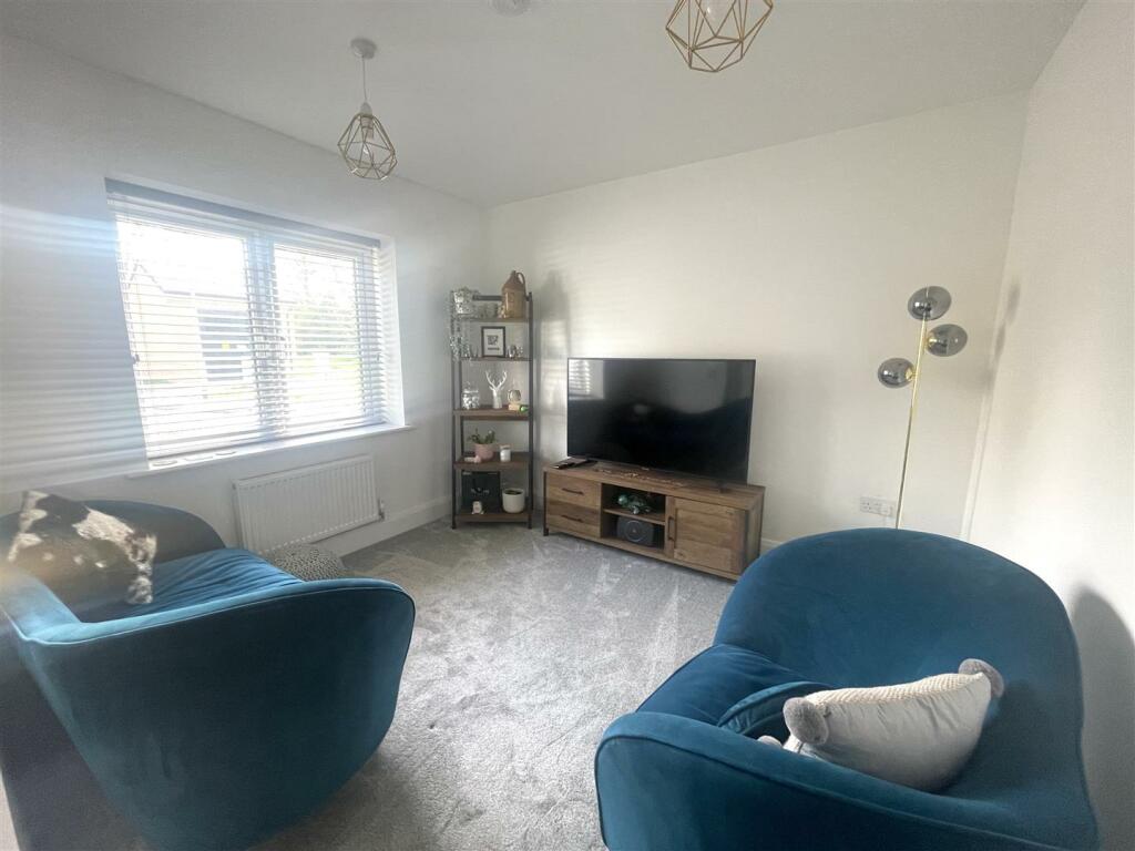 Living Room.JPG