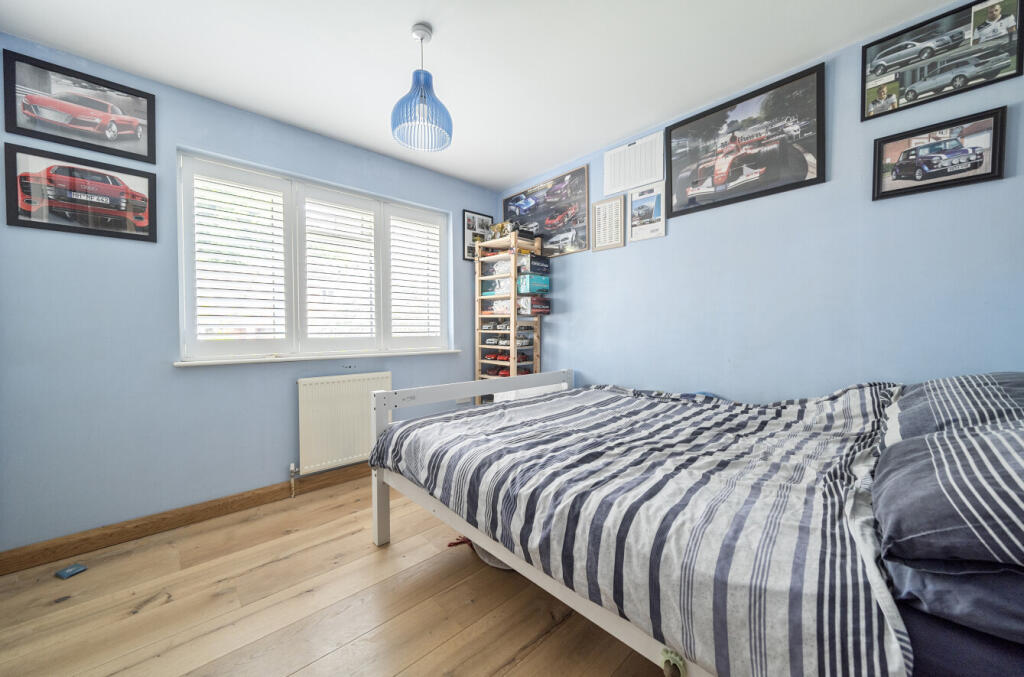 1349513-11-68c169...