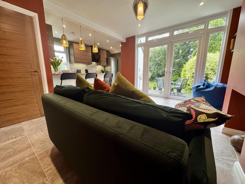 Kitchen/Dining Area 1