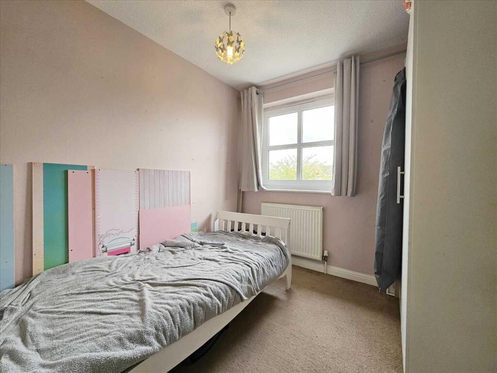 Bedroom 4: