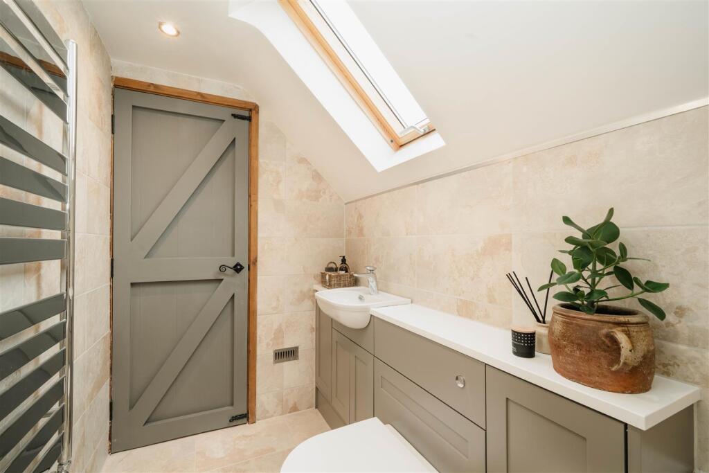 Bathroom-2.jpg