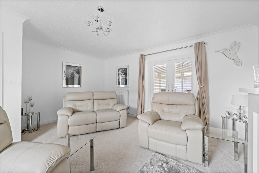 7 Lincoln Road, B...